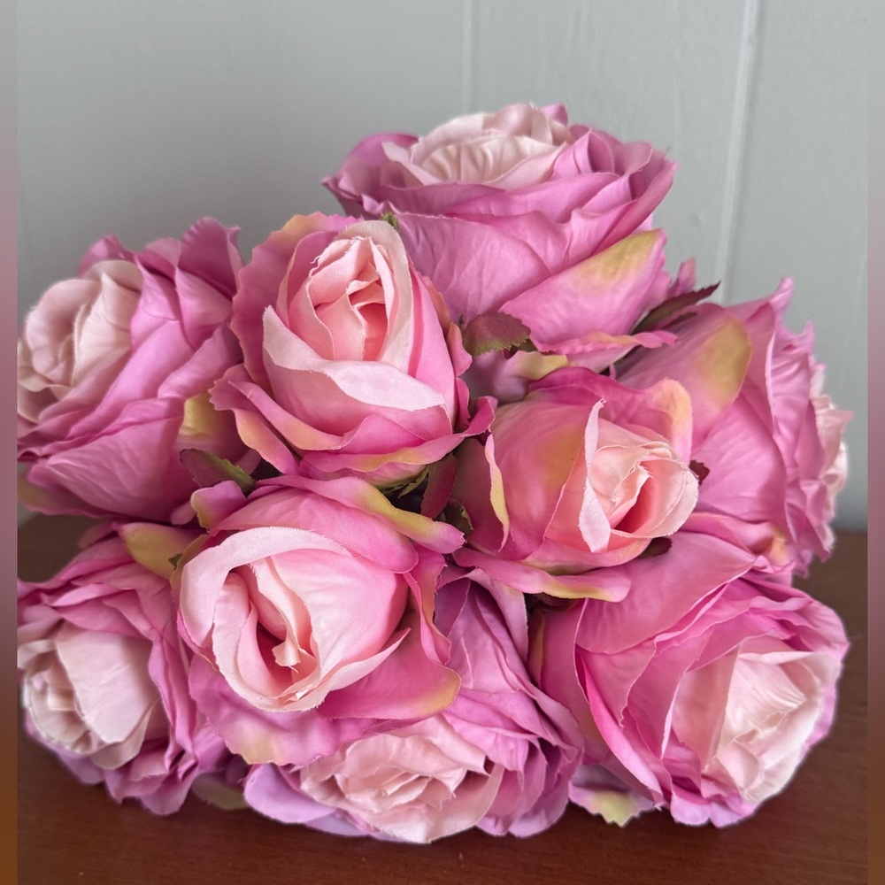 Pink Rose Bouquet Home Accent